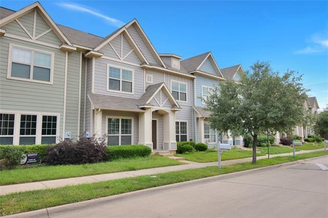 Building Photo - 5416 Del Rey Dr