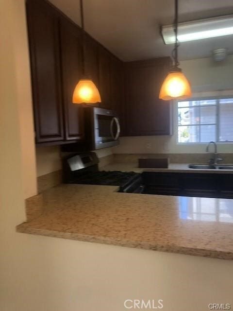 Building Photo - 2800 Plaza del Amo