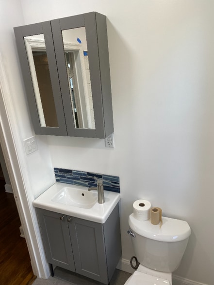 Building Photo - 3914 9th St NE