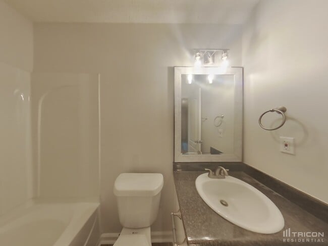 Building Photo - 3892 Alderwoods Dr