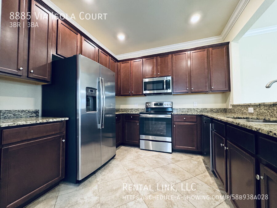 Building Photo - 8885 Via Isola Court