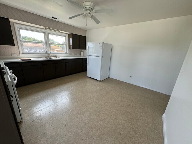 Building Photo - 1111 Rt 41