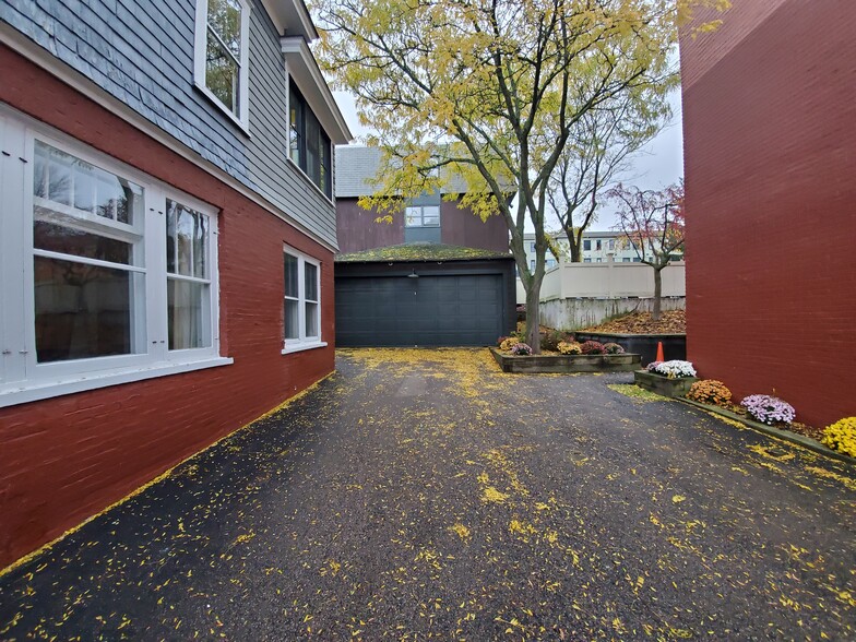 Post 2019 Renovation Driveway - 82 Hungerford Terrace