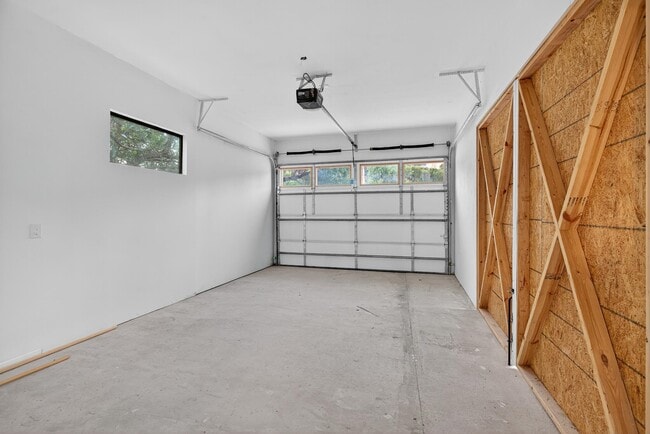 Building Photo - 308 Mountain View