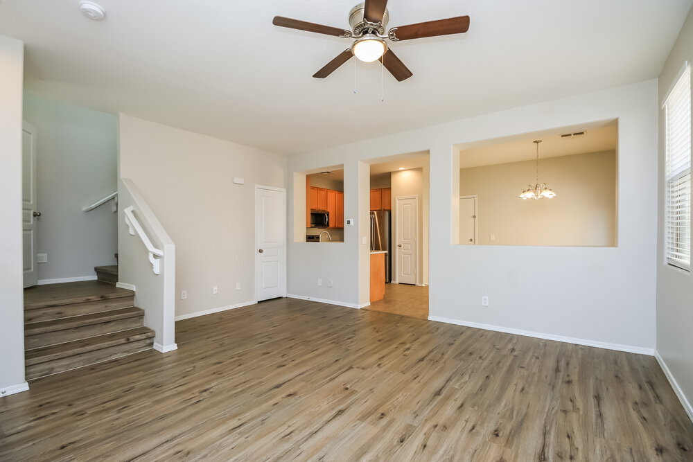 Building Photo - 3884 E Santa Fe Ln