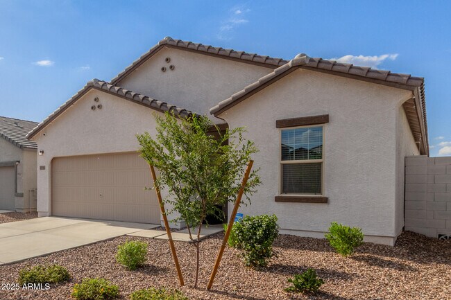 Building Photo - 4198 E Reynolds Dr