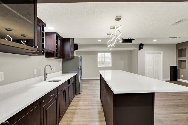 Building Photo - 13720 Akers Dr