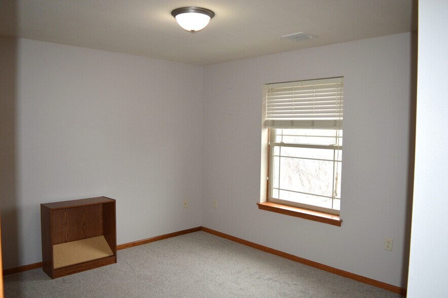 Building Photo - 2824 Pleasant View Rd