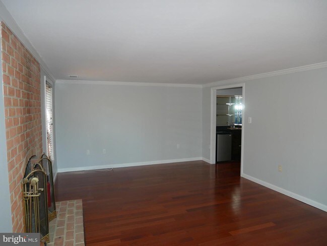 Building Photo - 3045 Federal Hill Dr