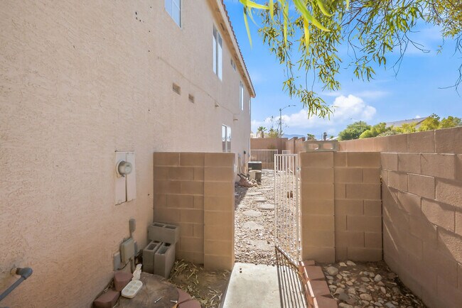 Building Photo - 4513 Long Horse Ct