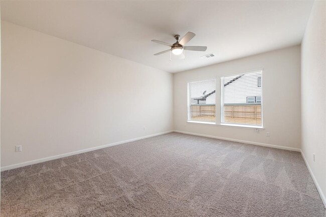 Building Photo - 801 Simmental Loop