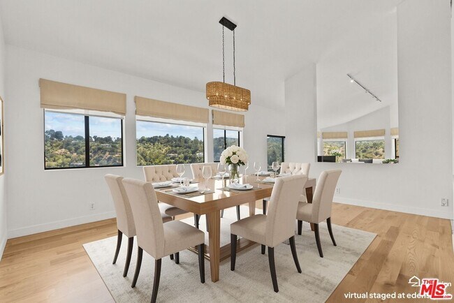 Building Photo - 3665 Alta Mesa Dr
