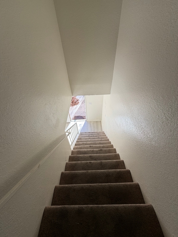 Building Photo - 43711 Challenger Way