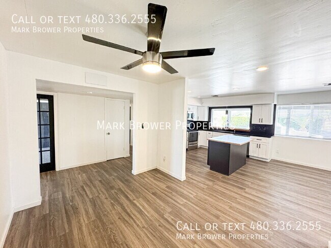 Building Photo - 14027 N Hampstead Dr