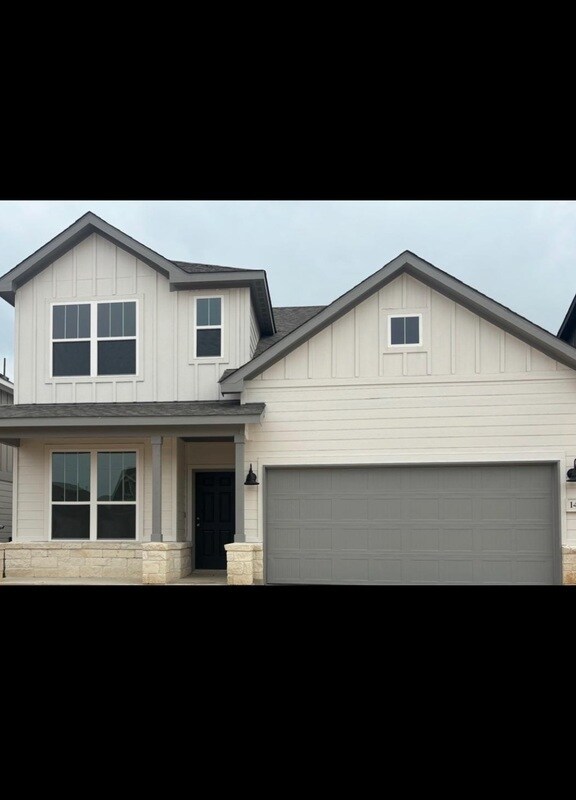 Primary Photo - 148 Acorn Cir