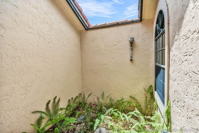 Building Photo - 12382 Pleasant Green Way