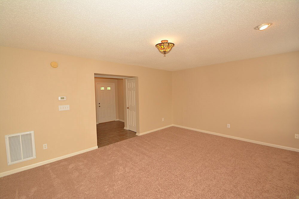 Building Photo - 11960 Locus Ln