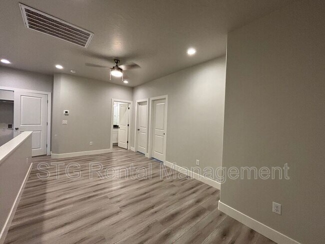 Building Photo - 1073 S 4380 W