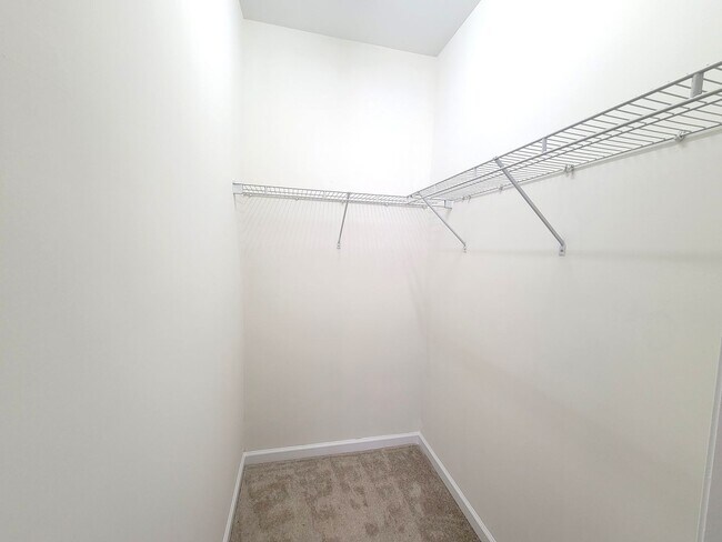 Building Photo - End Unit Townhome in Callonwood, Matthews! Near I-485 ***First month free with a 13-month lease***