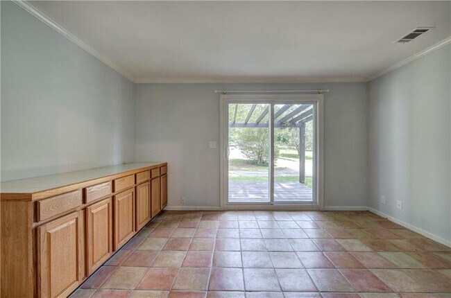 Building Photo - 447 Floyd St SE