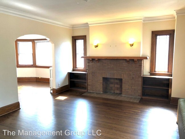 Building Photo - 558 N 63rd St