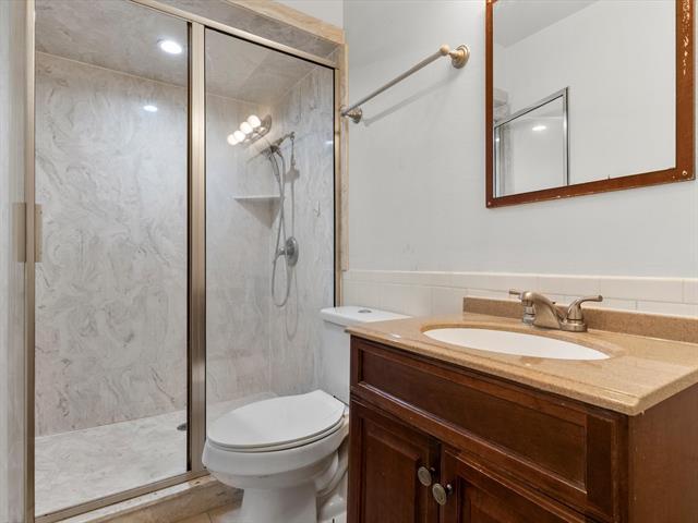 Building Photo - 4806 South Dr