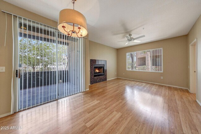 Building Photo - 2929 W Yorkshire Dr