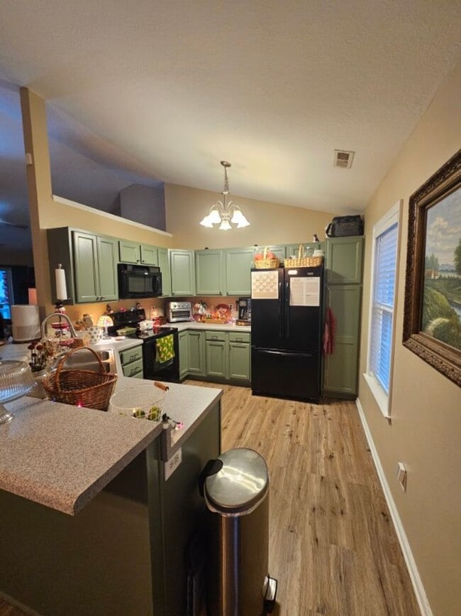 Building Photo - Beautiful 3 Bedroom Home In Jacksonville!