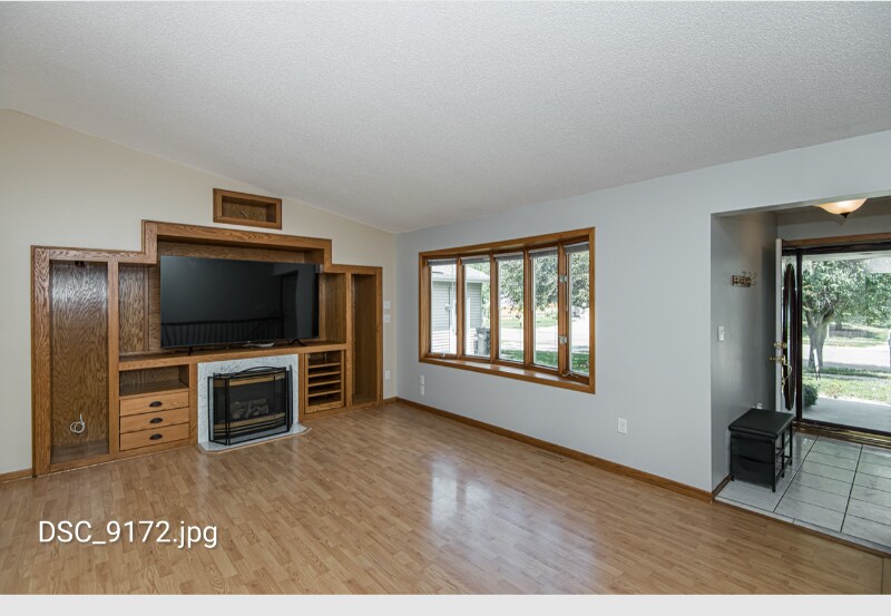 Building Photo - 5019 25th Ave NW
