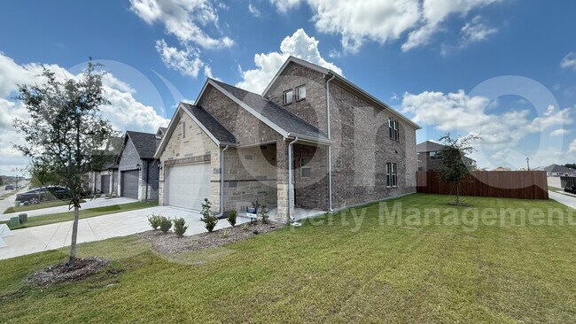 Building Photo - 529 Travine Dr