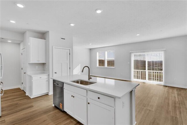 Building Photo - 126 Scotland Ln