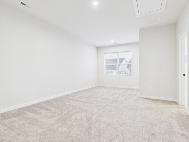 Building Photo - 9529 Munsing Dr