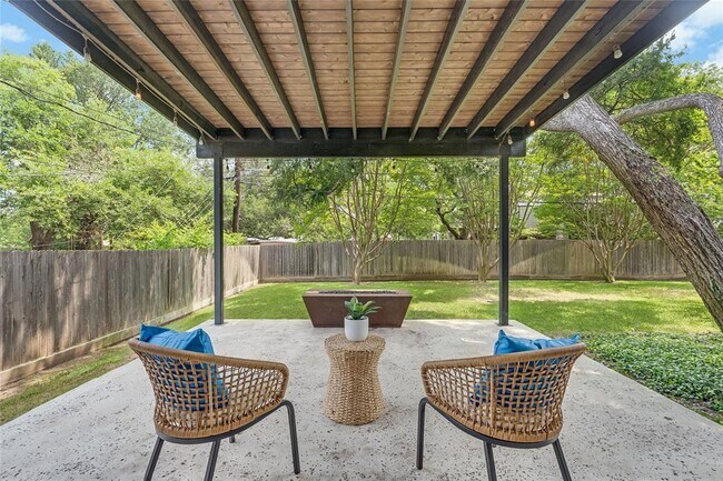 Building Photo - 2502 Spring Creek Dr