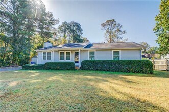 Building Photo - 905 Rambling Rose Ct NW