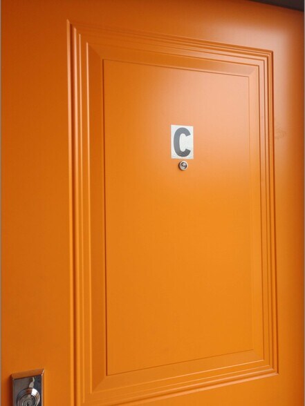 Building Photo - 1906 SE Tacoma St