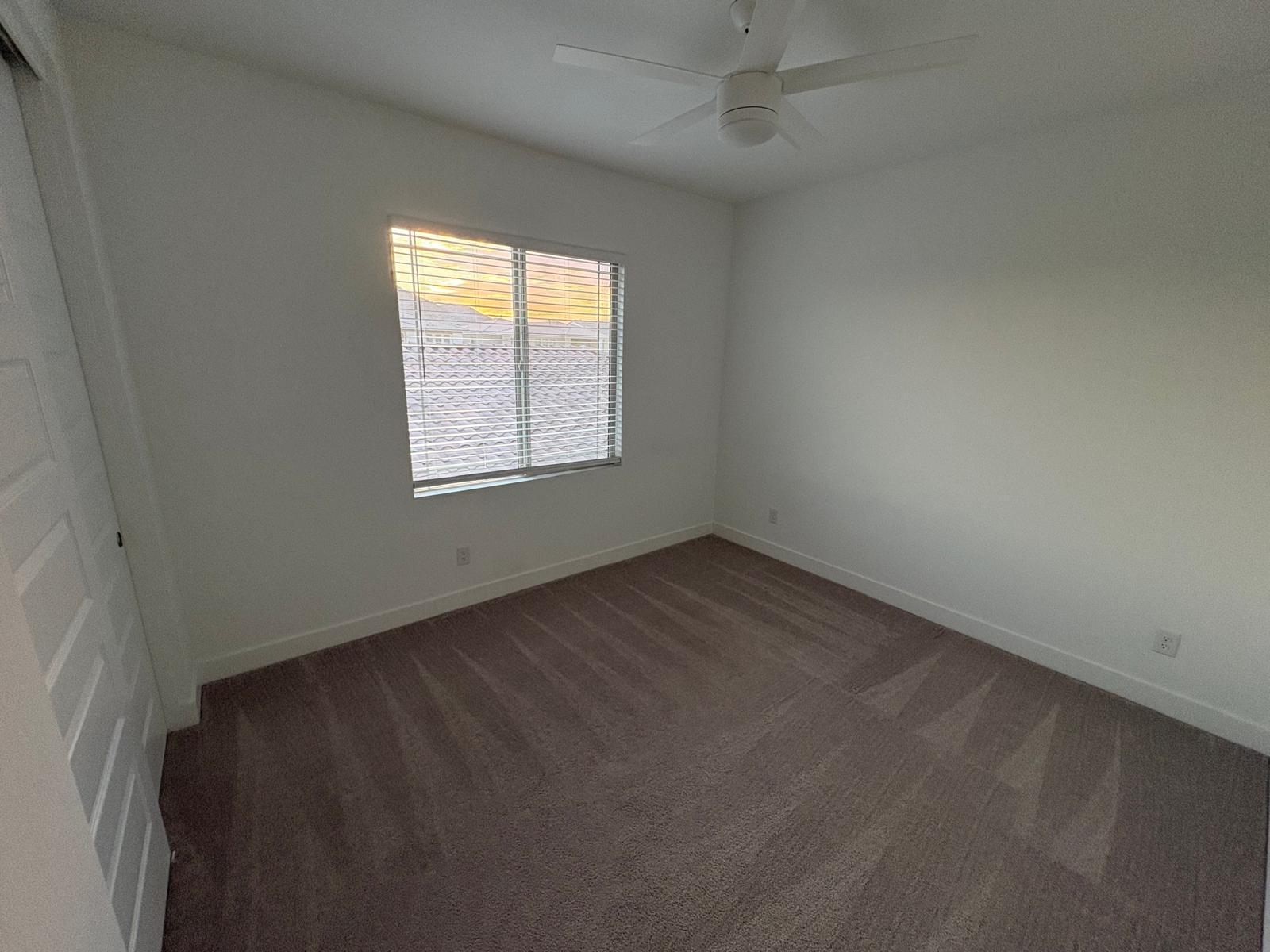 Building Photo - 7710 W Crabapple Dr
