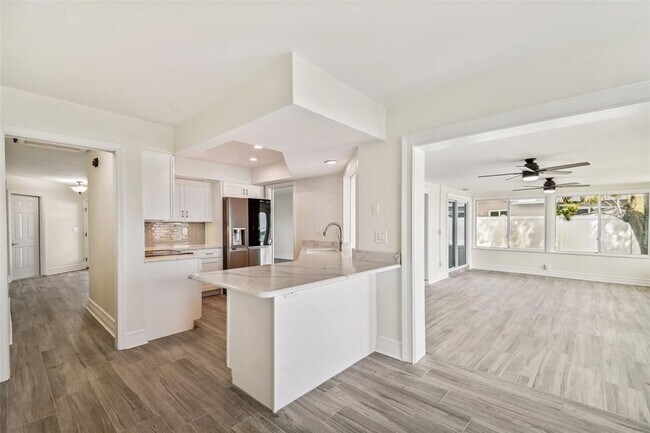 Building Photo - 11245 9th St E