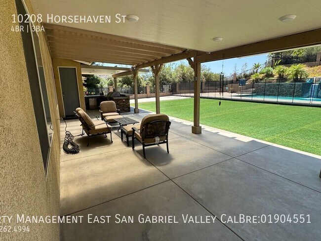 Building Photo - 10208 Horse Haven St