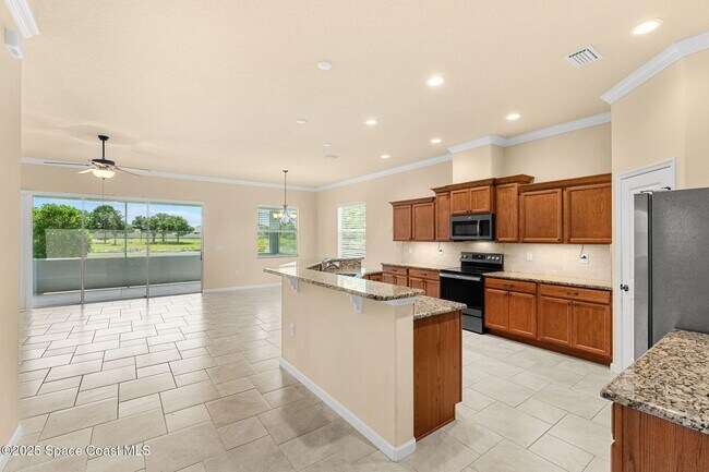 Building Photo - 3720 Alamanda Key Dr