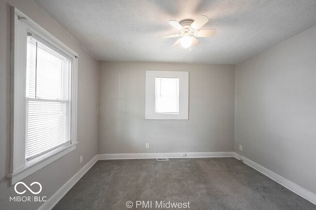 Building Photo - 237 Villa Ave