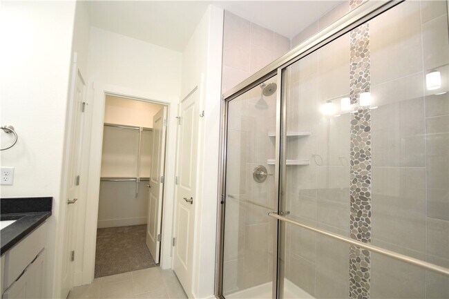 Building Photo - 401 Azurite Rd