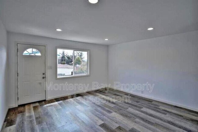 Building Photo - 1623 San Pablo Ave