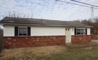 Building Photo - 3348 8th Street Rd