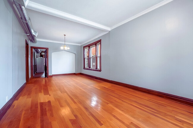 Building Photo - 2419 N Kostner Ave