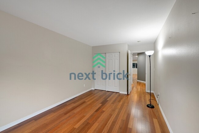Building Photo - 4 Bed, 2.5 Bath | Spacious 2,460 Sq. Ft. Sammamish Home in a Top-Tier School District with Parks ...