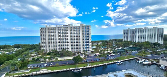 Building Photo - 4201 N Ocean Blvd