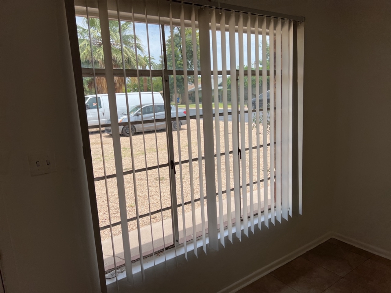 1 OF 2 LIVING ROOM WINDOWS - 6210 N 12th Pl