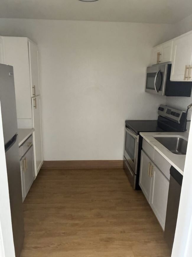 Building Photo - Serenity Place Central