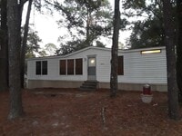 Building Photo - 206 Tropicaire St