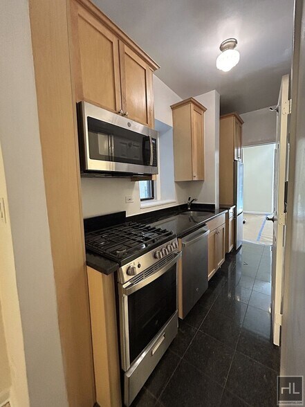 Building Photo - East 84th Street